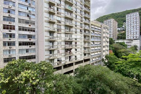 Apartamento à venda com 159m², 3 quartos e sem vagaVista Varanda Sala e Quartos