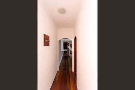 Casa à venda com 90m², 3 quartos e 1 vaga Casa à venda com 90m², 3 quartos e 1 vagaCorredor