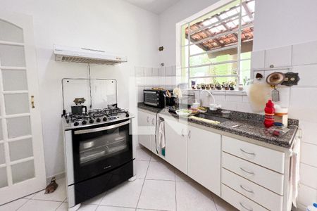 Casa à venda com 160m², 2 quartos e 1 vaga Casa à venda com 160m², 2 quartos e 1 vagaCozinha