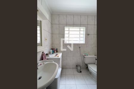 Casa à venda com 160m², 2 quartos e 1 vaga Casa à venda com 160m², 2 quartos e 1 vagaBanheiro