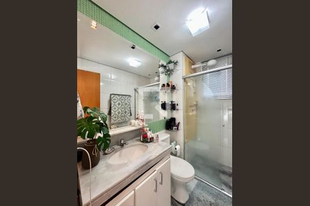 Banheiro de apartamento à venda com 3 quartos, 95m² em Buritis, Belo Horizonte