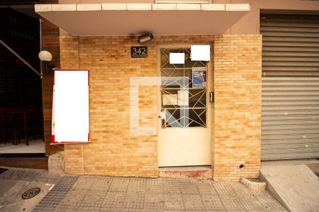 Apartamento à venda com 72m², 2 quartos e sem vagaFachada 