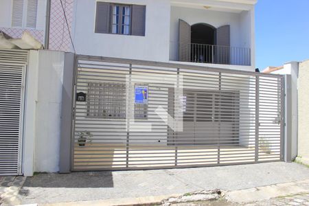 Casa à venda com 151m², 4 quartos e 6 vagasFachada do imóvel
