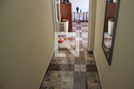 Casa à venda com 151m², 4 quartos e 6 vagasCorredor dos quartos