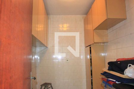 Casa à venda com 151m², 4 quartos e 6 vagasDispensa