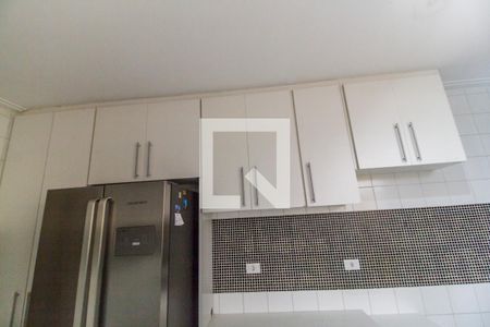 Casa de condomínio à venda com 400m², 4 quartos e 6 vagasDetalhe da cozinha