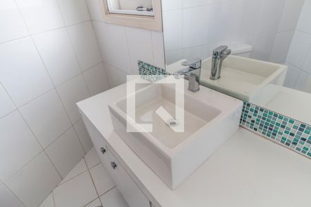 Casa de condomínio à venda com 400m², 4 quartos e 6 vagasBanheiro da Suíte 3