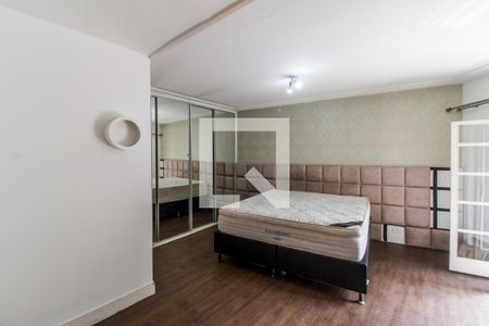 Casa de condomínio à venda com 400m², 4 quartos e 6 vagasSuíte master