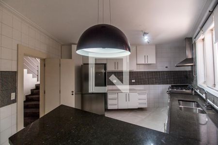 Casa de condomínio à venda com 400m², 4 quartos e 6 vagasCozinha