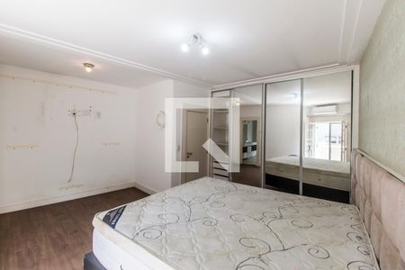 Casa de condomínio à venda com 400m², 4 quartos e 6 vagasSuíte master