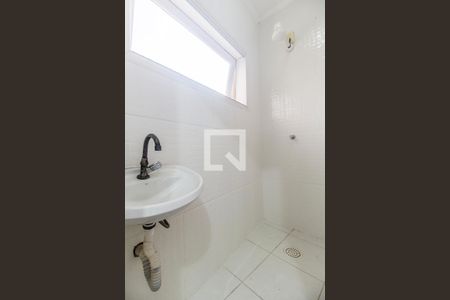 Casa de condomínio à venda com 400m², 4 quartos e 6 vagasBanheiro de serviço