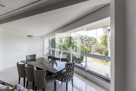 Casa de condomínio à venda com 400m², 4 quartos e 6 vagasSala de Jantar