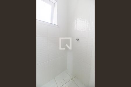 Casa de condomínio à venda com 400m², 4 quartos e 6 vagasBanheiro de serviço