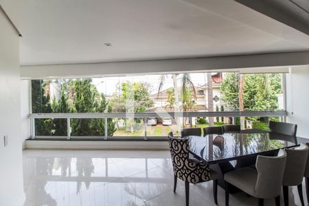 Casa de condomínio à venda com 400m², 4 quartos e 6 vagasSala de Jantar