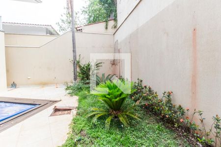 Casa de condomínio à venda com 400m², 4 quartos e 6 vagasQuintal