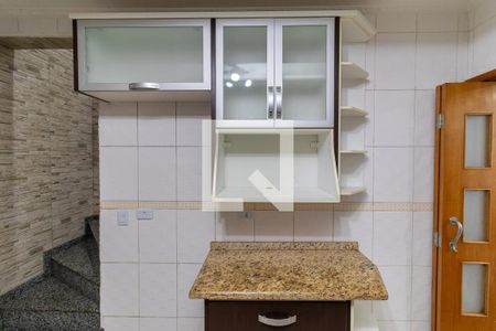 Casa à venda com 2m², 3 quartos e 2 vagas Casa à venda com 2m², 3 quartos e 2 vagasCozinha - Armários