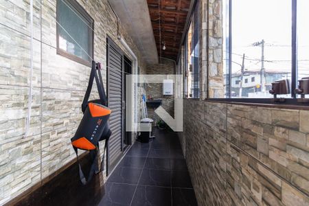 Casa à venda com 2m², 3 quartos e 2 vagas Casa à venda com 2m², 3 quartos e 2 vagasÁrea de Serviço