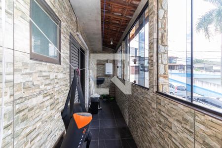Casa à venda com 2m², 3 quartos e 2 vagas Casa à venda com 2m², 3 quartos e 2 vagasÁrea de Serviço
