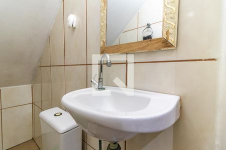 Casa à venda com 2m², 3 quartos e 2 vagas Casa à venda com 2m², 3 quartos e 2 vagasLavabo