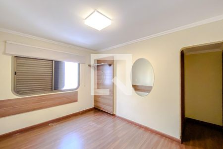 Apartamento à venda com 240m², 4 quartos e 3 vagasQuarto 2 - Suíte
