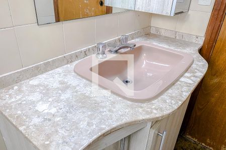 Apartamento à venda com 240m², 4 quartos e 3 vagasBanheiro da Suíte 2