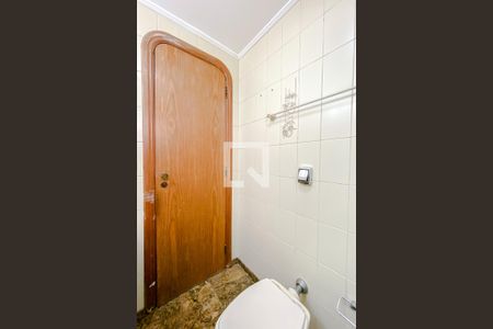 Apartamento à venda com 240m², 4 quartos e 3 vagasBanheiro da Suíte 1