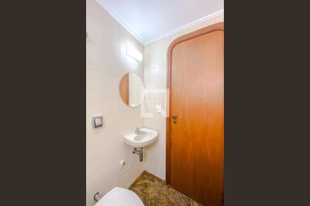 Apartamento à venda com 240m², 4 quartos e 3 vagasBanheiro de serviço