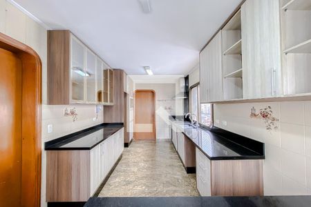 Apartamento à venda com 240m², 4 quartos e 3 vagasCozinha