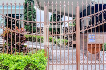 Apartamento à venda com 240m², 4 quartos e 3 vagasFachada