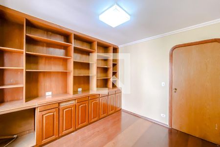 Apartamento à venda com 240m², 4 quartos e 3 vagasEscritório