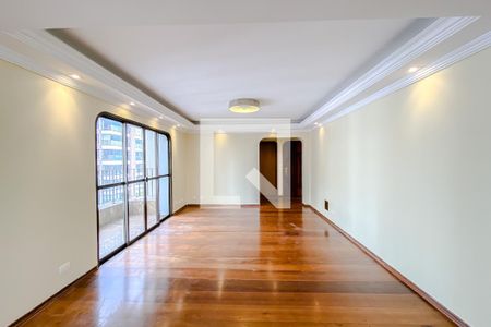 Apartamento à venda com 240m², 4 quartos e 3 vagasSala