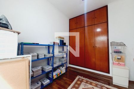 Casa à venda com 180m², 3 quartos e 3 vagas Casa à venda com 180m², 3 quartos e 3 vagasQuarto 3