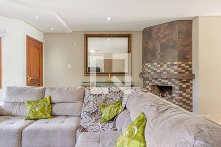 Casa à venda com 390m², 3 quartos e 3 vagas Casa à venda com 390m², 3 quartos e 3 vagasSala