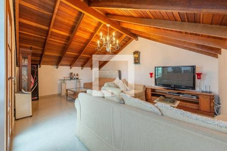 Casa à venda com 390m², 3 quartos e 3 vagas Casa à venda com 390m², 3 quartos e 3 vagasSala 2