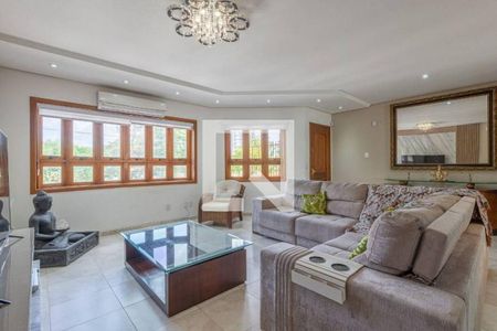 Casa à venda com 390m², 3 quartos e 3 vagas Casa à venda com 390m², 3 quartos e 3 vagasSala