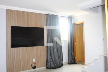 Sala de TV de apartamento à venda com 3 quartos, 142m² em Arvoredo, Contagem
