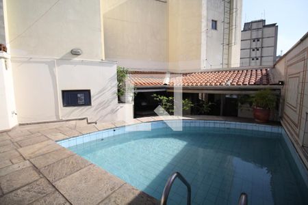 Apartamento à venda com 301m², 4 quartos e 4 vagasÁrea comum - Piscina