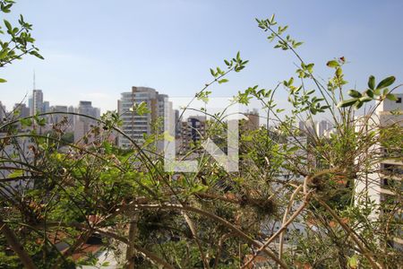 Apartamento à venda com 301m², 4 quartos e 4 vagasVista da Suite 2
