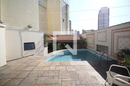 Apartamento à venda com 301m², 4 quartos e 4 vagasÁrea comum - Piscina