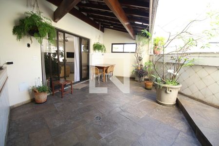 Apartamento à venda com 301m², 4 quartos e 4 vagasChurrasqueira