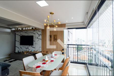 Apartamento à venda com 81m², 2 quartos e 2 vagasSala