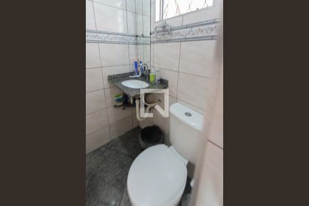 Casa à venda com 90m², 4 quartos e 1 vagaBanheiro