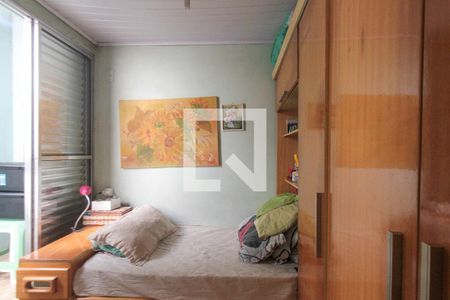 Casa à venda com 90m², 4 quartos e 1 vagaQuarto