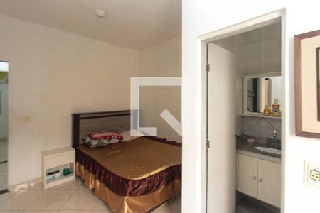 Quarto de casa à venda com 4 quartos, 90m² em Conjunto Habitacional Marechal Mascarenhas de Morais, São Paulo