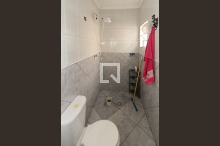 Casa à venda com 90m², 4 quartos e 1 vagaBanheiro