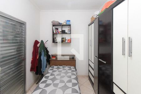 Casa à venda com 90m², 4 quartos e 1 vagaQuarto