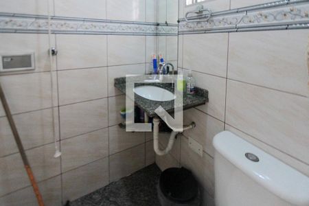 Casa à venda com 90m², 4 quartos e 1 vagaBanheiro