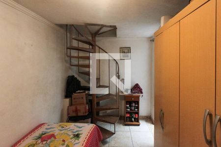 Casa à venda com 90m², 4 quartos e 1 vagaQuarto