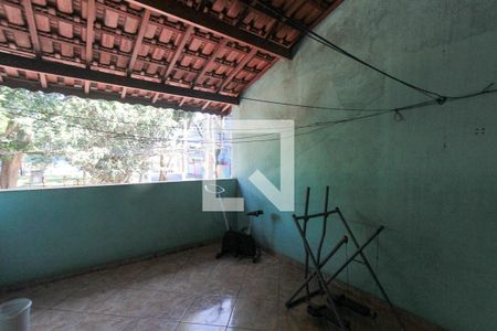 Casa à venda com 90m², 4 quartos e 1 vagaÁrea de Serviço
