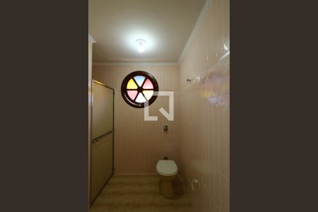 Casa à venda com 200m², 3 quartos e 2 vagasBanheiro